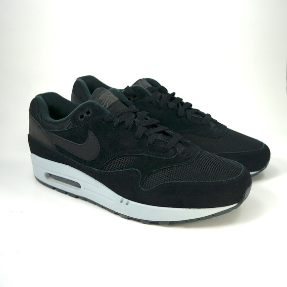 air max 1 reflective heel